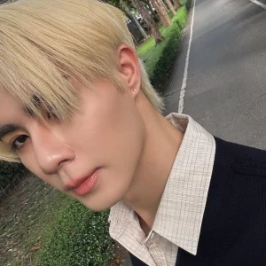 Ayşe  ←⁠_⁠←